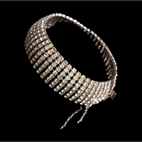 Elegant Clear Rhinestone Bracelet - Picture 5 of 8